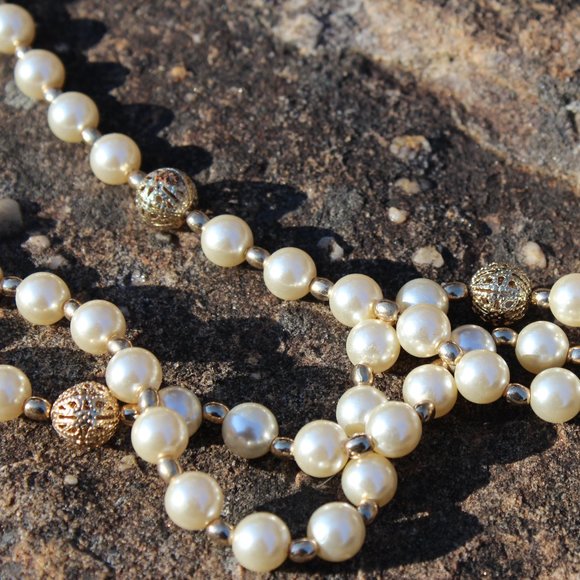 Vintage Elegant Triple Strand Faux Pearls - Picture 2 of 6
